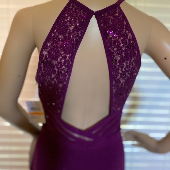 Morgan & Co. Sequins Lace Halter Form-Fitting Maxi Dress Gown Junior Size 7 NWT - Picture 8 of 13